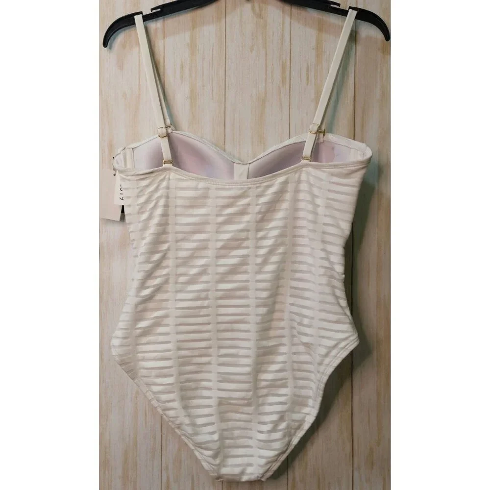Kenneth Cole White One-Piece Padded Bust Tummy Toner Swimsuit Size Large Classy - Picture 3 of 12